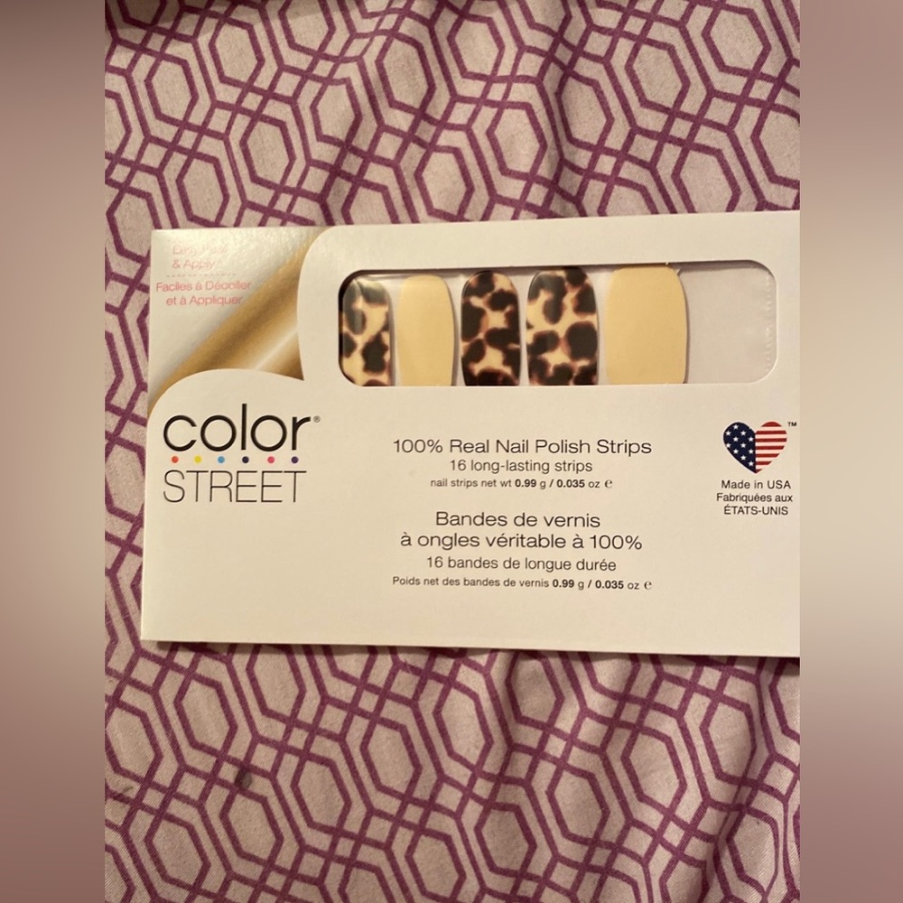 ColorStreet NailPolish Strips “Show and Shell”